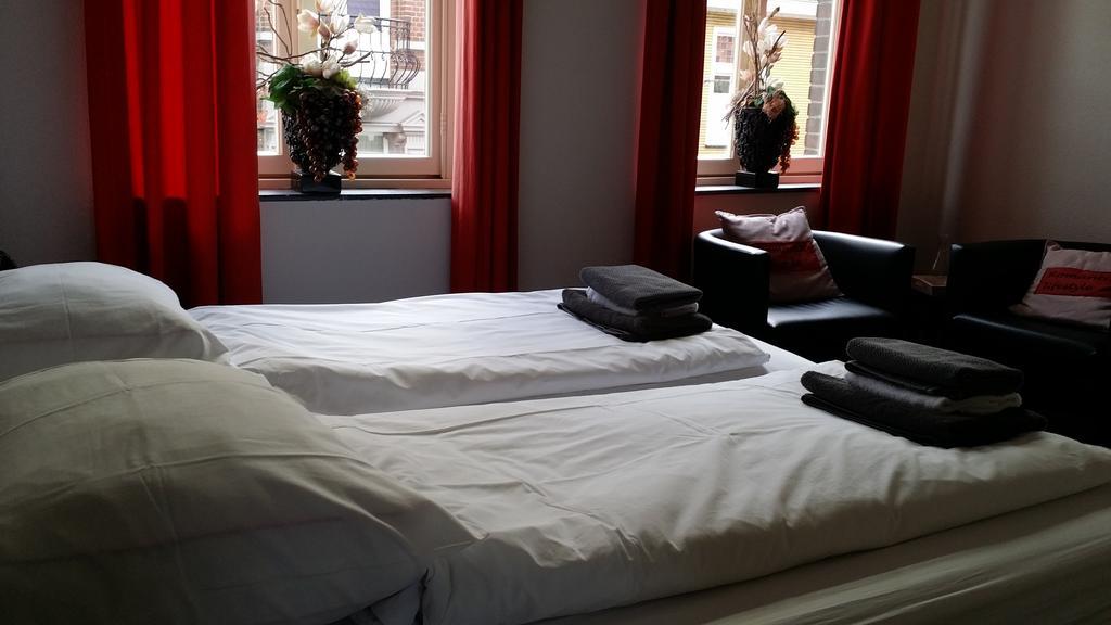 De Roermondse Beleving Bed & Breakfast Bagian luar foto